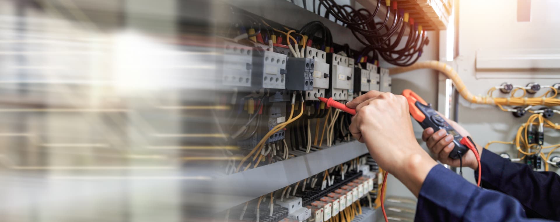 Sodobna električna omarica